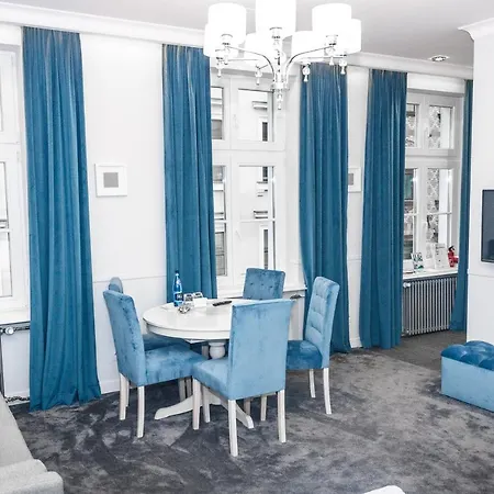 Hexus - Ofiar Oswiecimskich - Centrum Rynek * ヴロツワフ