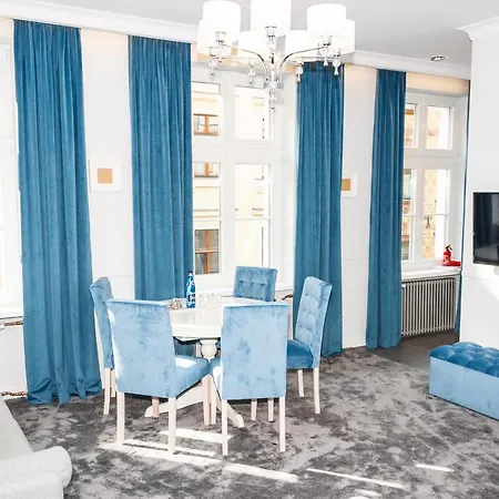 Hexus - Ofiar Oswiecimskich - Centrum Rynek