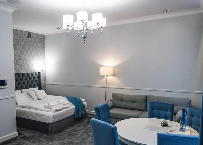 Hexus - Ofiar Oswiecimskich - Centrum Rynek Breslavia