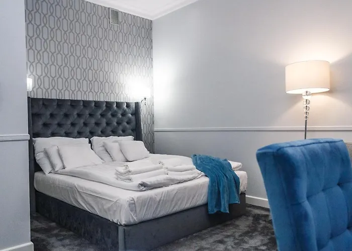 Hexus - Ofiar Oswiecimskich - Centrum Rynek *