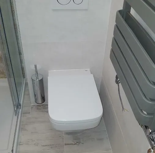 Hexus - Ofiar Oswiecimskich - Centrum Rynek