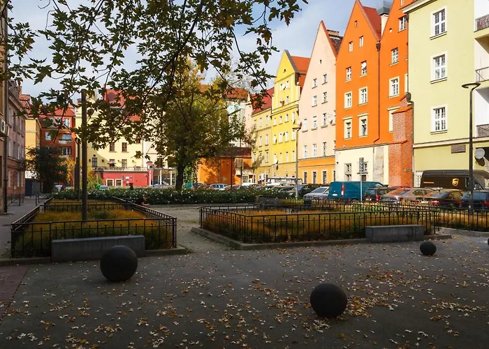 Hexus - Ofiar Oswiecimskich - Centrum Rynek *
